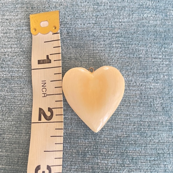 Ivory heart pendant - Picture 3 of 4